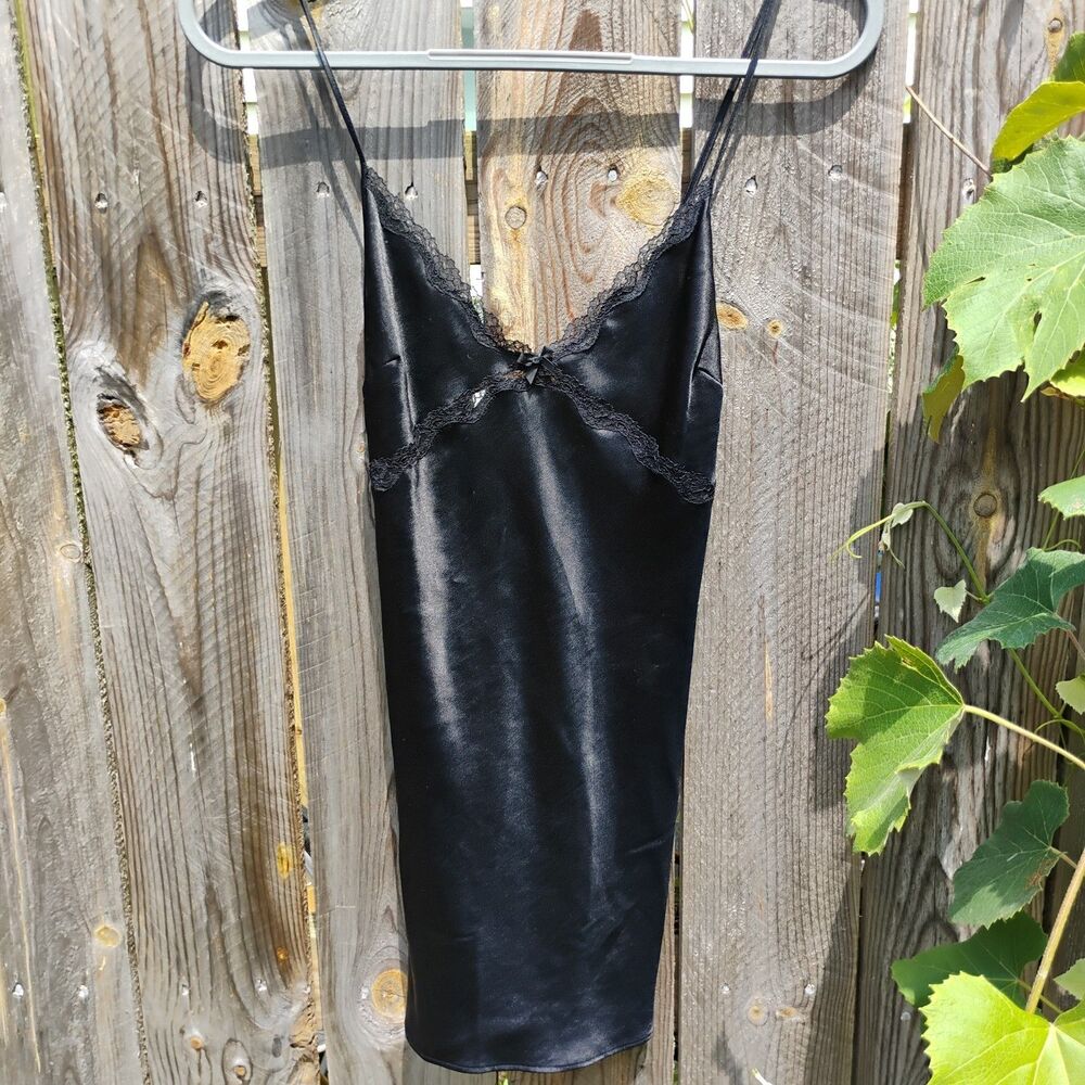 Victoria's Secret Satin Slip Cami Medium Black Lace Trim Strappy Back Chemise